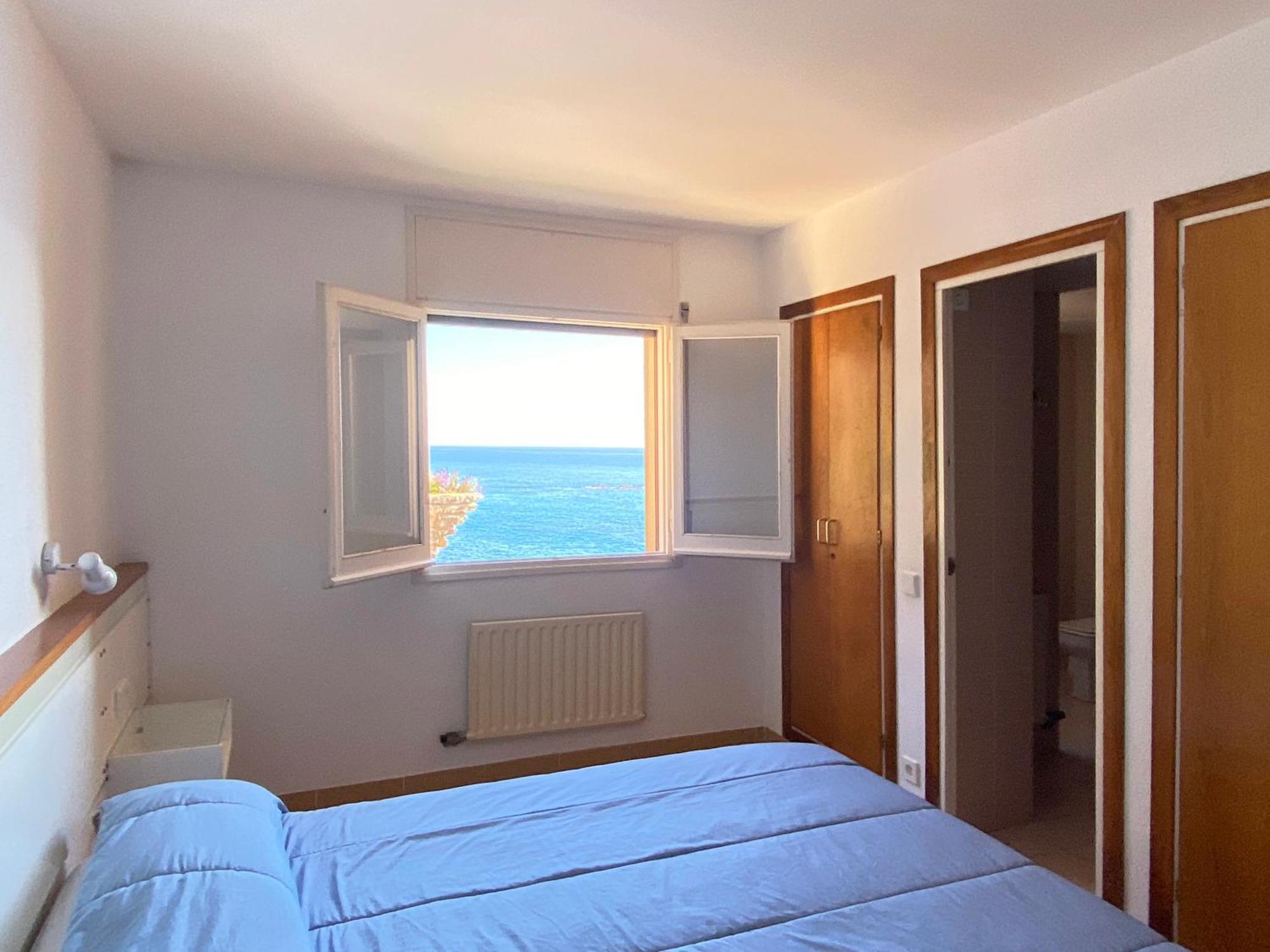 Magnificent Apartment At The Sea Front Of Tossa De Mar Bagian luar foto