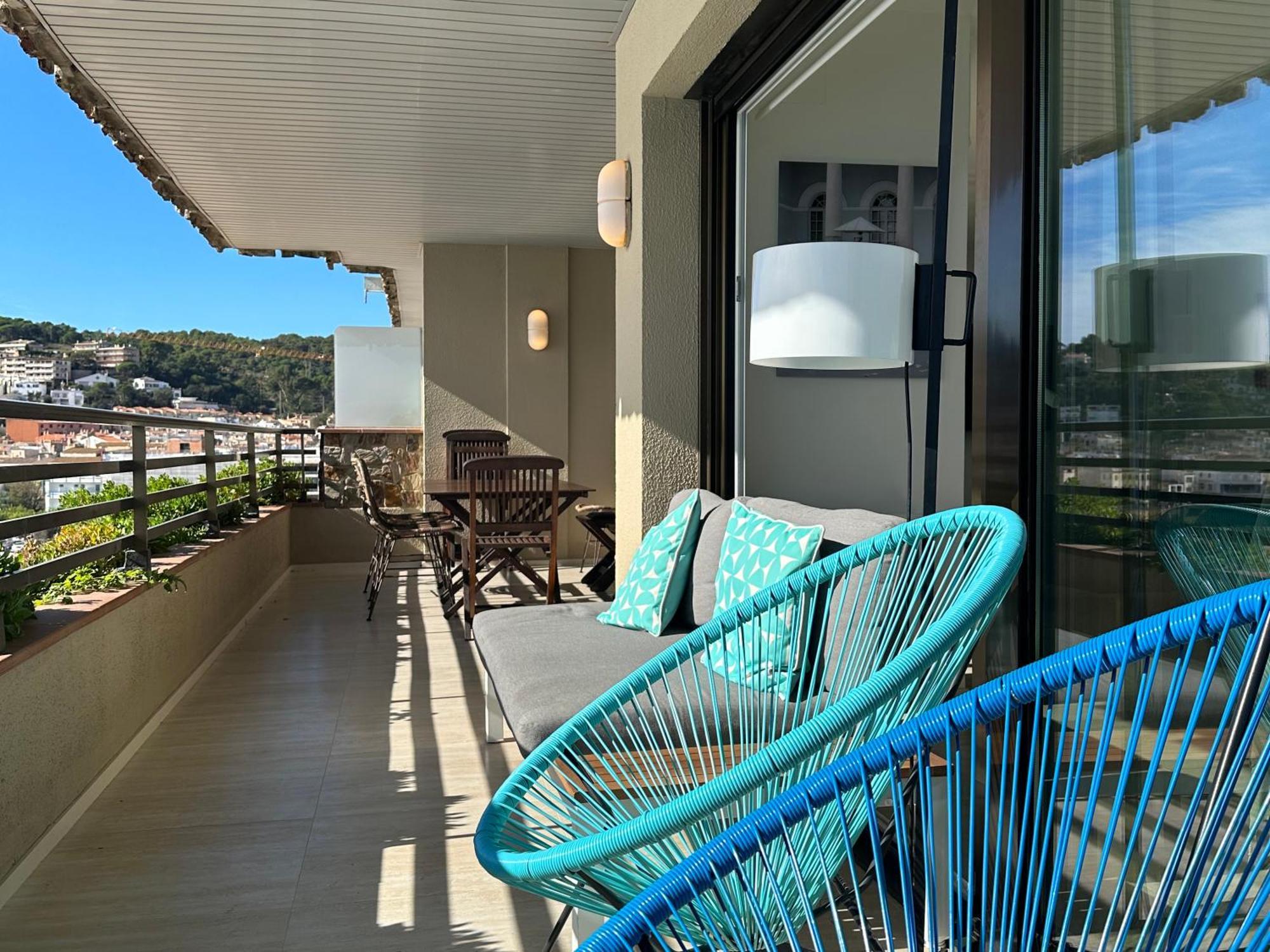 Magnificent Apartment At The Sea Front Of Tossa De Mar Bagian luar foto